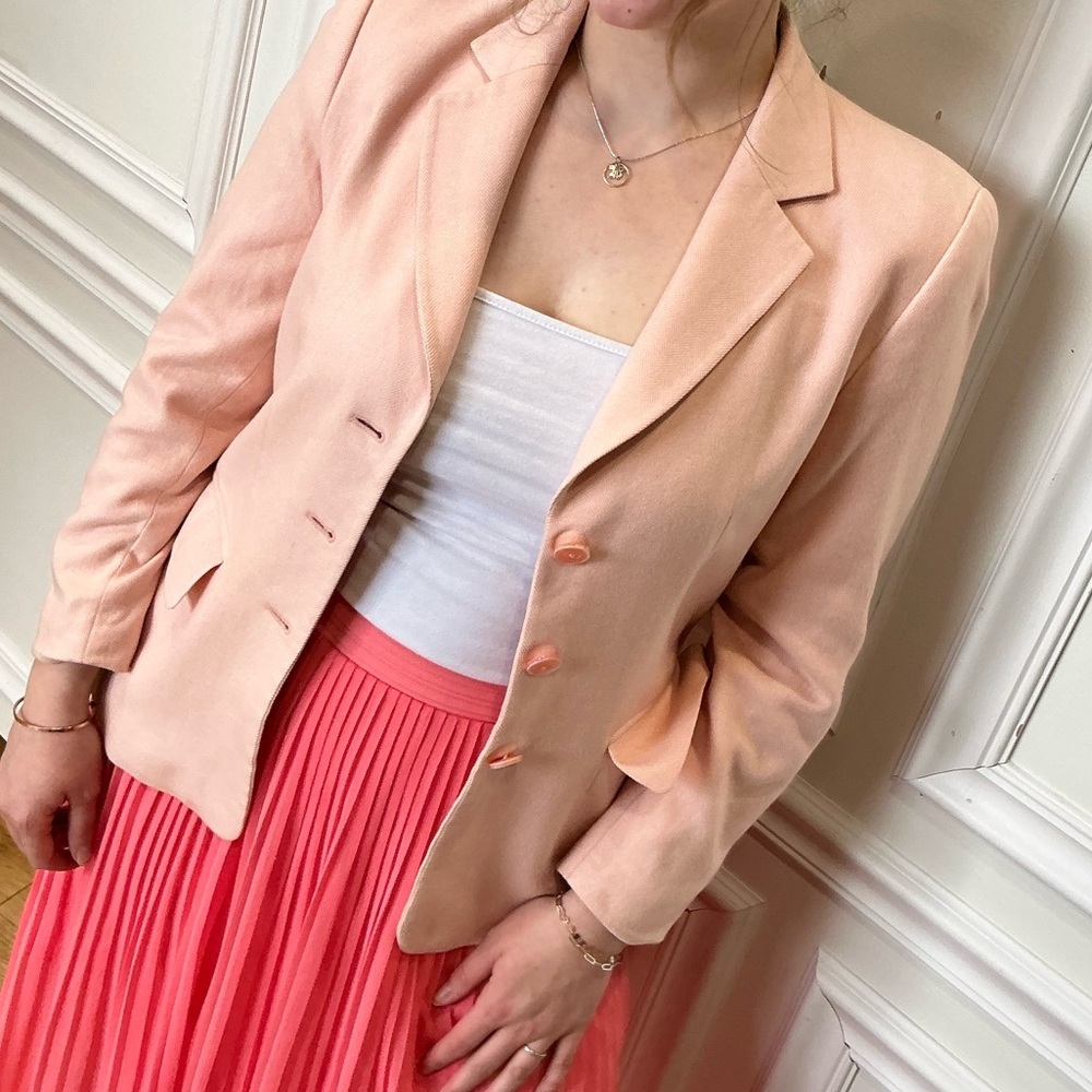Escada beautiful pale pink cashmere blend blazer